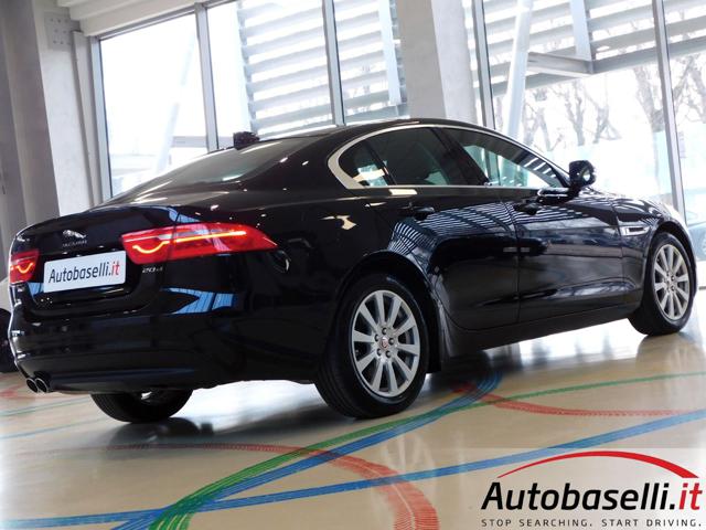 JAGUAR XE usata, con Start/Stop Automatico