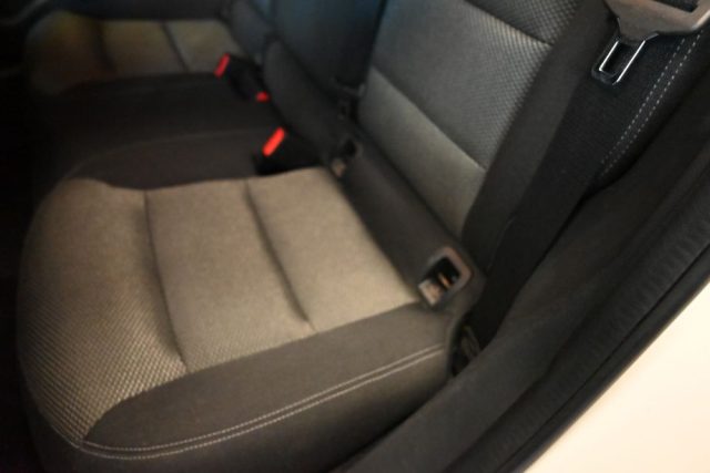 MERCEDES-BENZ GLA 180 usata 57