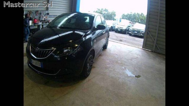 LANCIA Ypsilon usata, con Airbag laterali