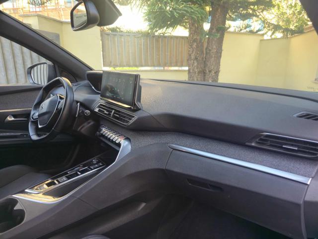 PEUGEOT 3008 usata, con Autoradio