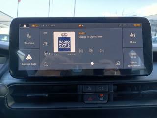 JEEP Avenger usata, con USB