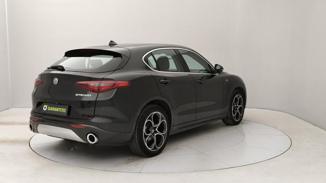 ALFA ROMEO Stelvio usata, con Alzacristalli elettrici