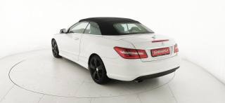 MERCEDES-BENZ E 220 usata, con Alzacristalli elettrici