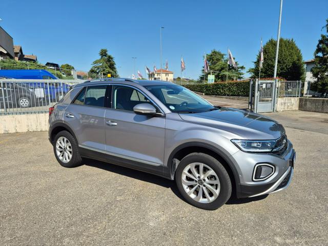 VOLKSWAGEN T-Roc usata, con Autoradio