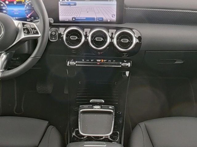 MERCEDES-BENZ A 180 usata, con Autoradio