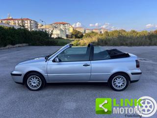 VOLKSWAGEN Golf Cabriolet usata, con Autoradio