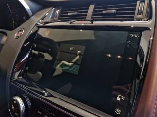 JAGUAR E-Pace usata, con Park Distance Control