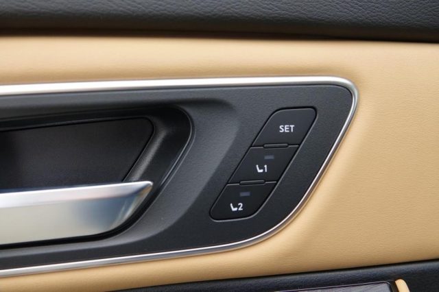 NISSAN X-Trail usata, con Touch screen