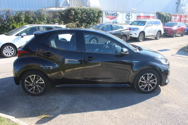 TOYOTA Yaris usata, con Specchietti laterali elettrici