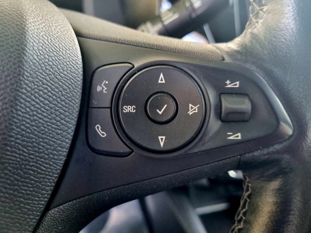 OPEL Corsa usata, con USB