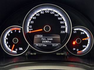 VOLKSWAGEN up! usata, con Cerchi in lega