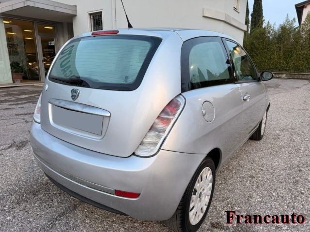 LANCIA Ypsilon usata, con Autoradio