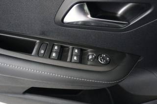 PEUGEOT 208 usata, con Touch screen