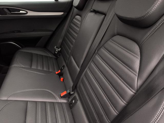 ALFA ROMEO Stelvio usata, con Regolazione elettrica sedili