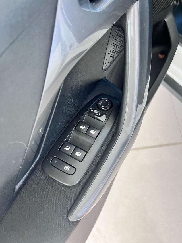 PEUGEOT 2008 usata, con Chiusura centralizzata