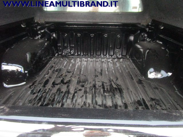 MITSUBISHI L200 usata, con Luci diurne LED