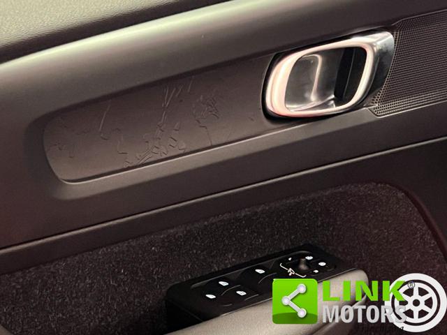 VOLVO XC40 usata, con Fari LED