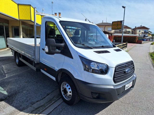 FORD Transit usata, con Autoradio