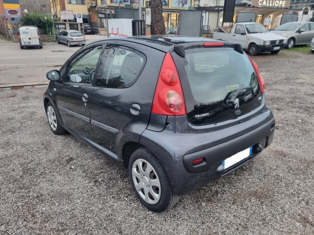 PEUGEOT 107 usata, con Autoradio