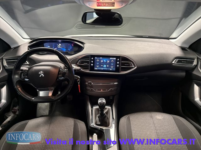 PEUGEOT 308 usata, con Controllo automatico clima