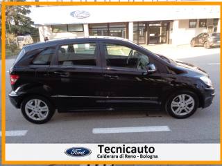 MERCEDES-BENZ B 180 usata, con Chiusura centralizzata