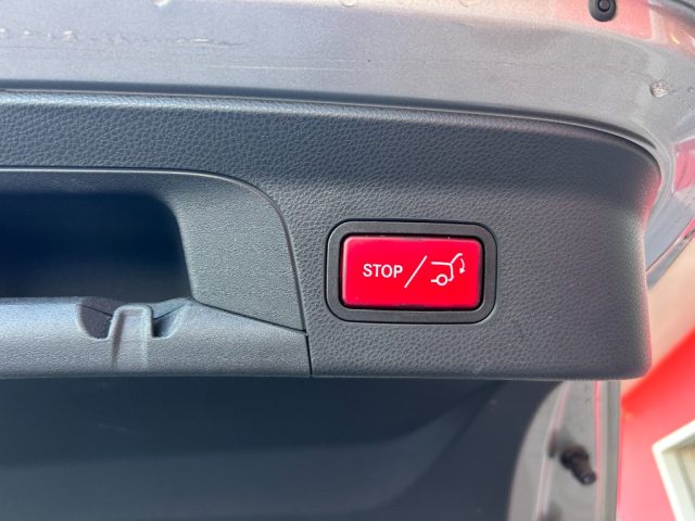 MERCEDES-BENZ GLC 220 usata, con Controllo trazione
