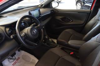TOYOTA Yaris usata 11