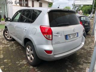 TOYOTA RAV 4 MY23 usata, con Airbag laterali