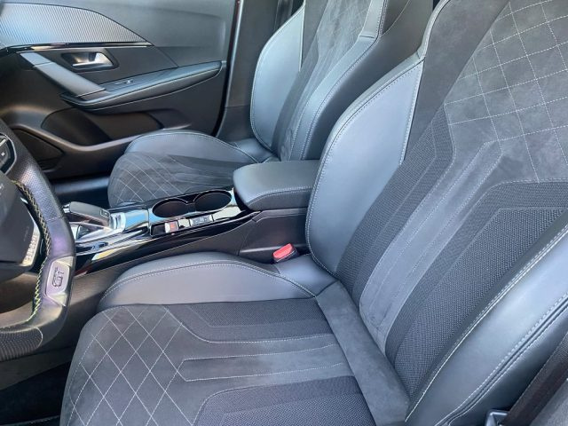 PEUGEOT 208 usata, con Interni in pelle