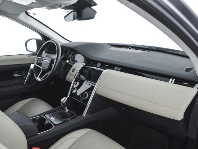 LAND ROVER Discovery Sport usata 2
