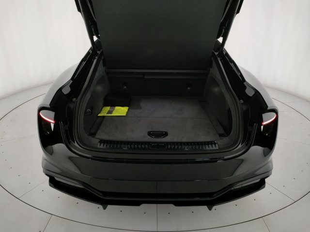 LOTUS Emeya usata, con Trazione integrale