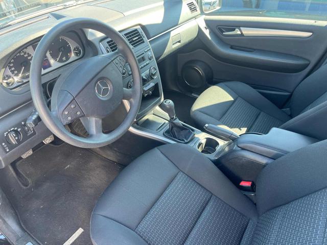 MERCEDES-BENZ B 180 usata, con Alzacristalli elettrici