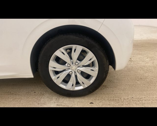 PEUGEOT 208 usata, con Luci diurne