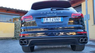 PORSCHE Cayenne usata, con Gancio traino