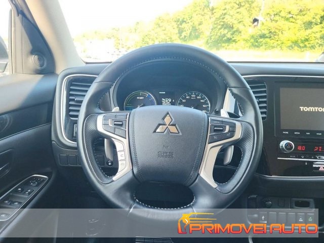 MITSUBISHI Outlander usata, con Airbag