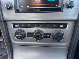VOLKSWAGEN Golf usata, con Controllo automatico clima