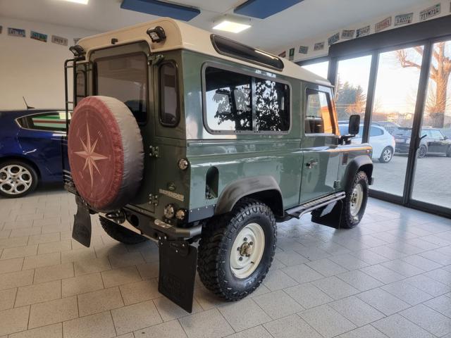LAND ROVER Defender usata, con Autoradio