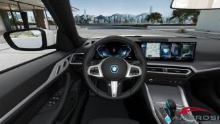 BMW i4 usata 11