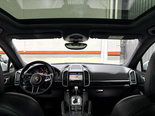 PORSCHE Cayenne usata, con Sedile posteriore sdoppiato
