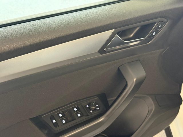 VOLKSWAGEN T-Roc usata, con Sensore di luce