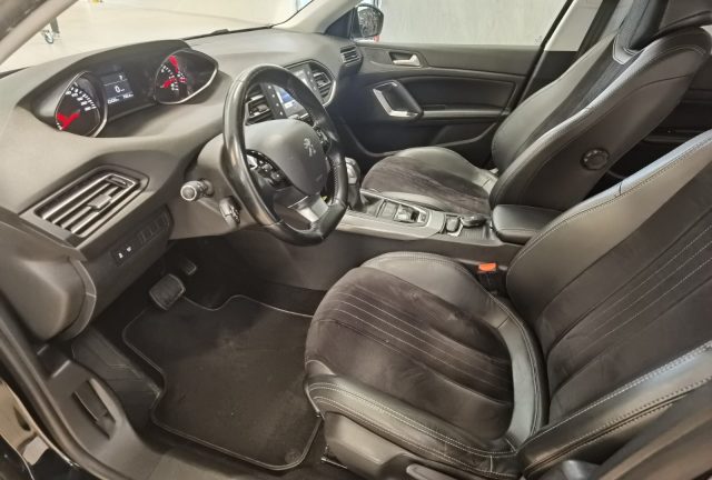 PEUGEOT 308 usata, con Cerchi in lega