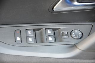 PEUGEOT 2008 usata, con Controllo trazione