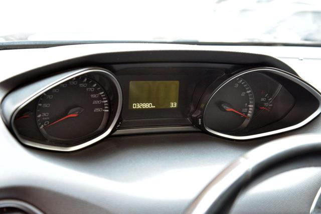 PEUGEOT 308 usata, con Servosterzo