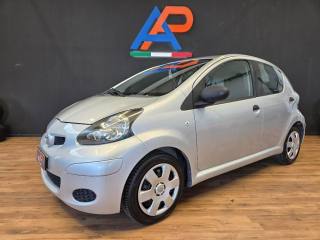 TOYOTA Aygo 1.0 12V VVT-i 5 porte Deep Ocean Connect