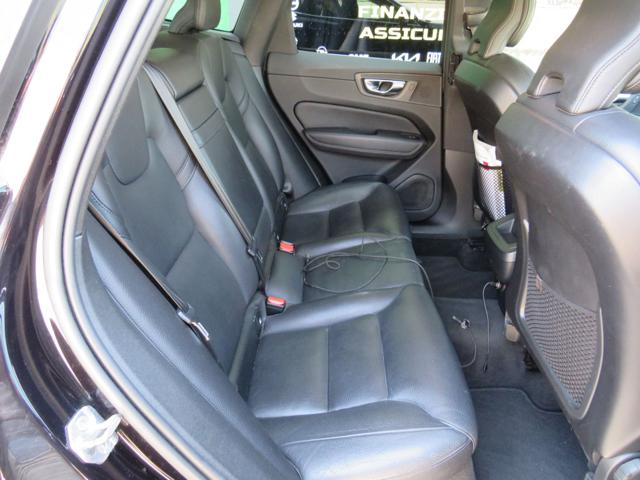 VOLVO XC60 usata 24