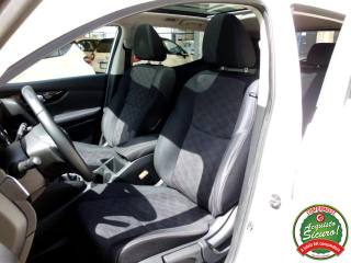 NISSAN Qashqai usata, con Controllo automatico clima