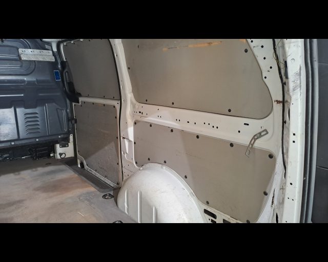 MERCEDES-BENZ Vito usata 18