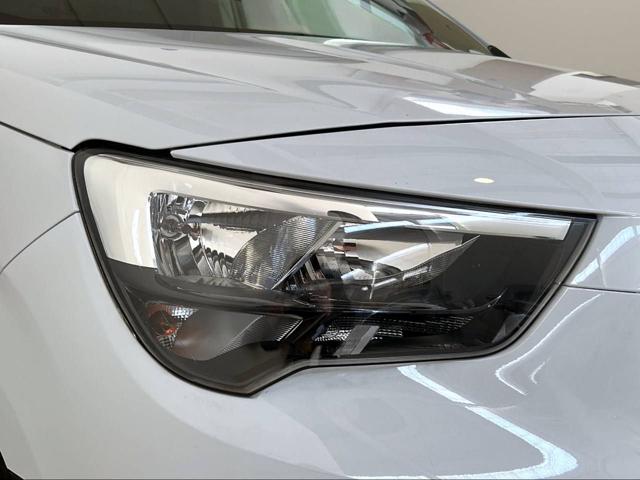 OPEL Combo usata, con Luci diurne