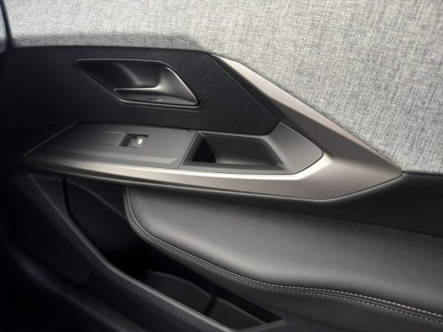 PEUGEOT 3008 usata, con Controllo vocale