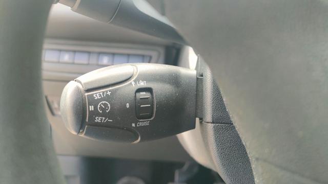 PEUGEOT 208 usata, con Luci diurne LED